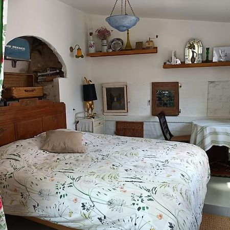 L'Atelier-Chambrette Dans Le Jardin Avec Salle De Bains, Sans Cuisine Trôo Exterior foto